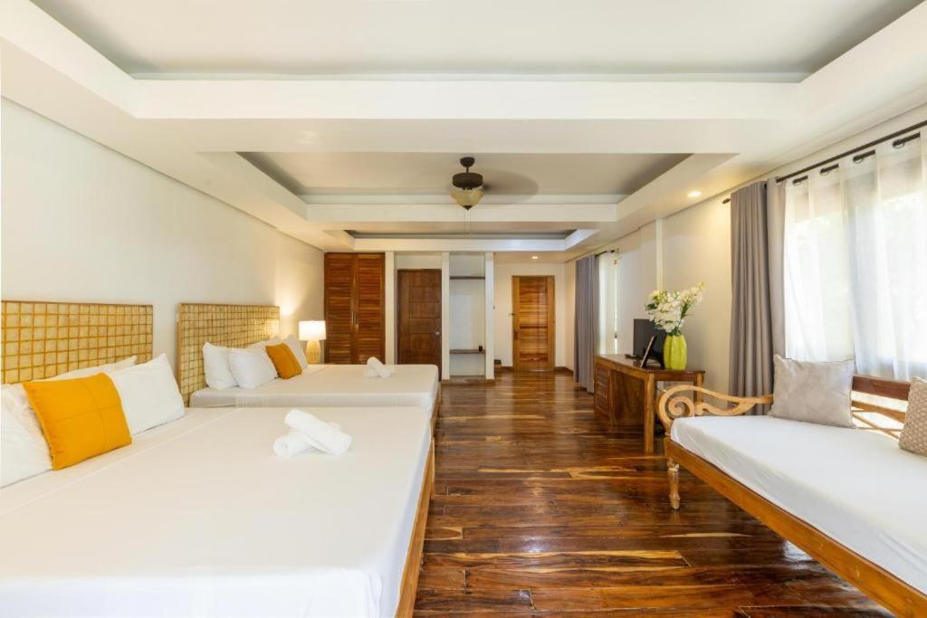 Nabulao Beach Resort Hinoba-an Екстер'єр фото