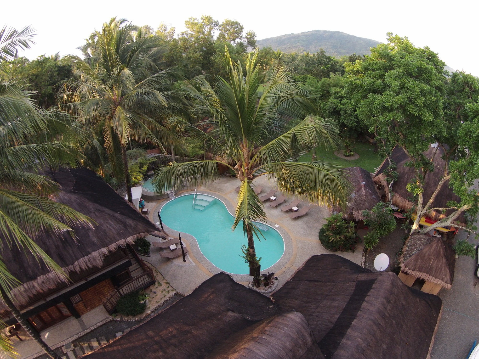 Nabulao Beach Resort Hinoba-an Екстер'єр фото